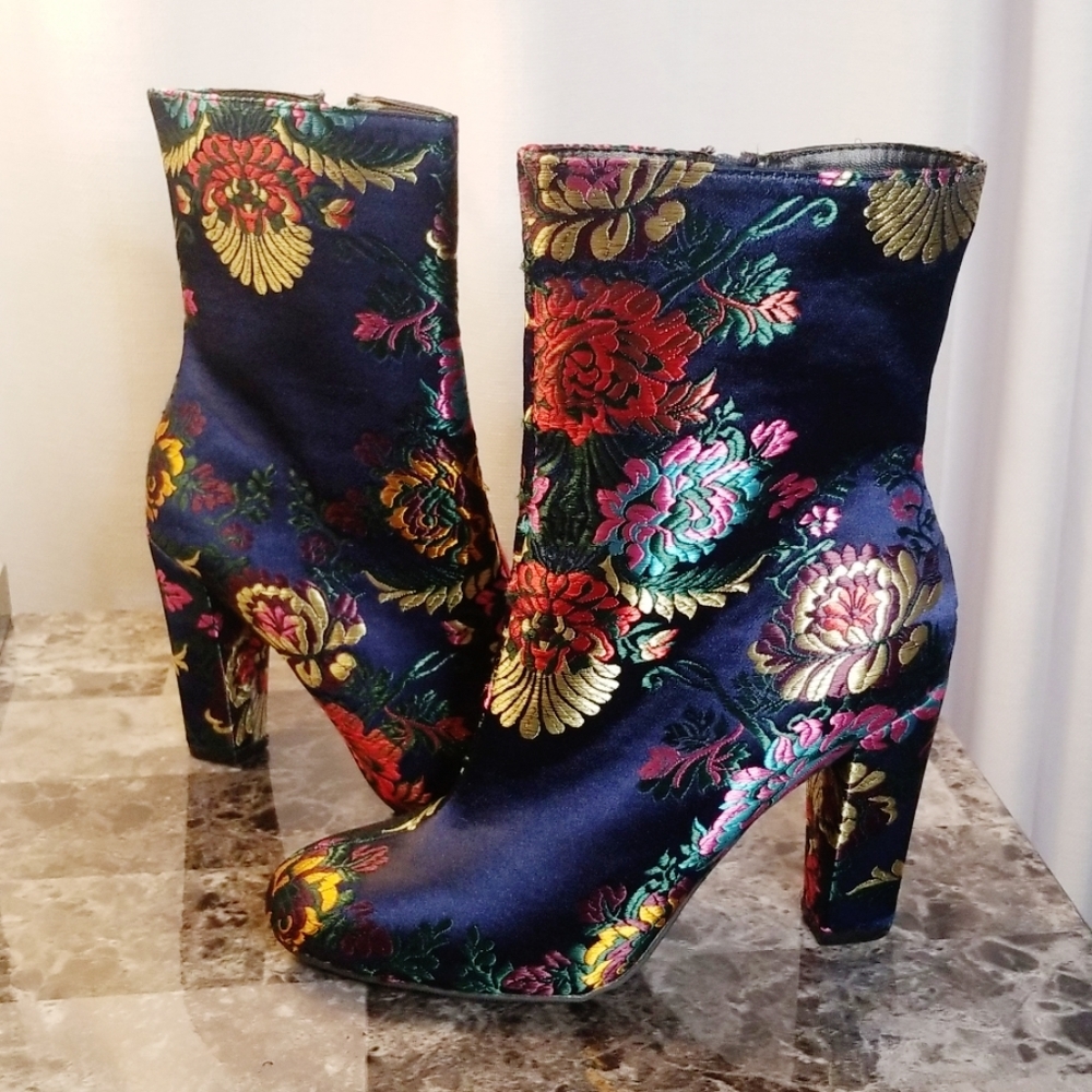 FRH floral booties